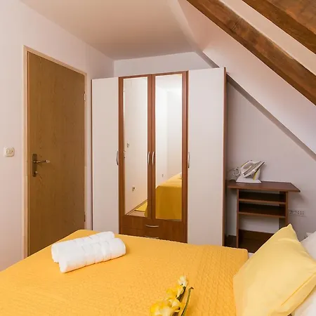 Apartment Iva *